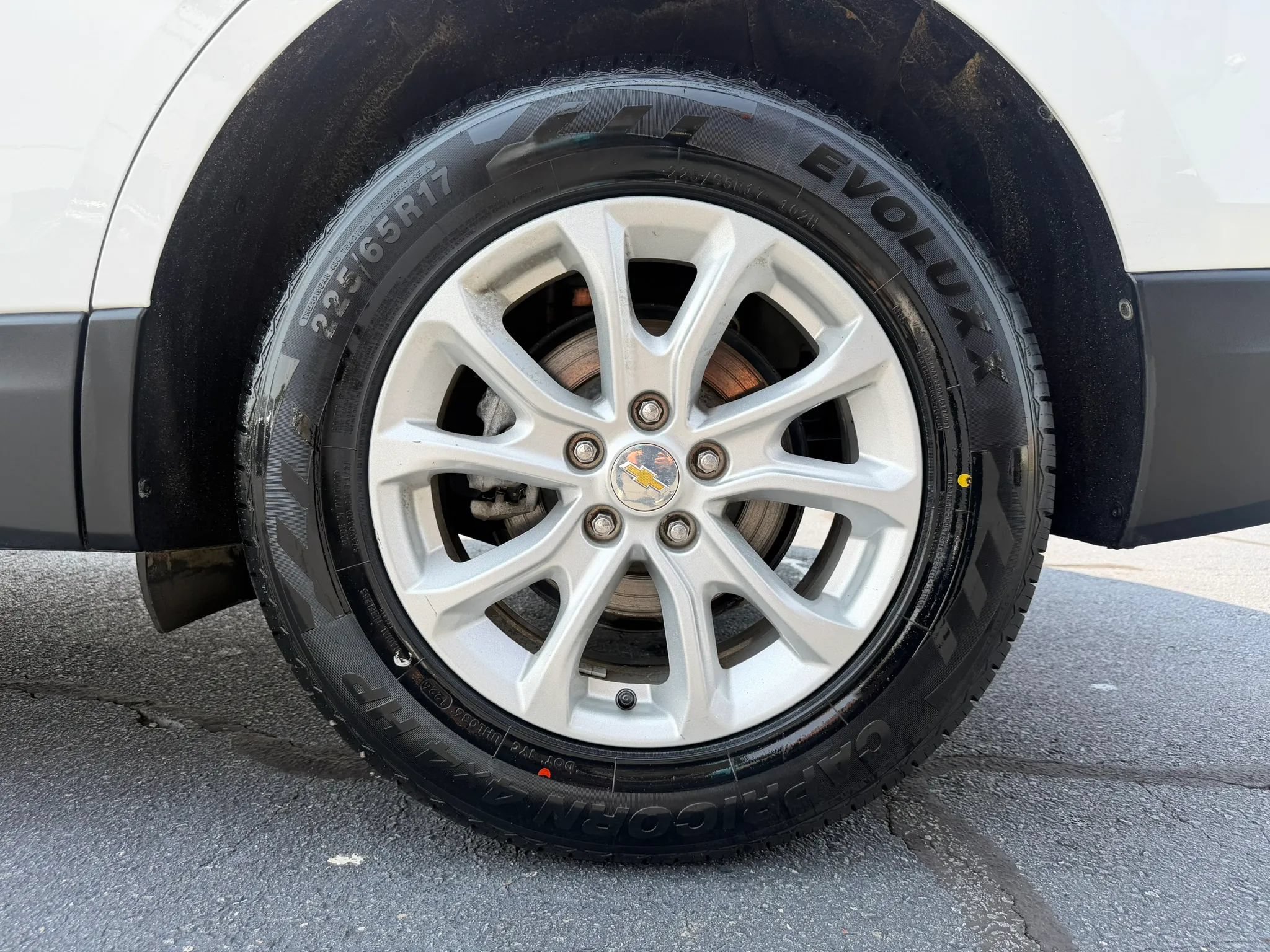 Used 2019 Chevrolet Equinox LT FWD image 27
