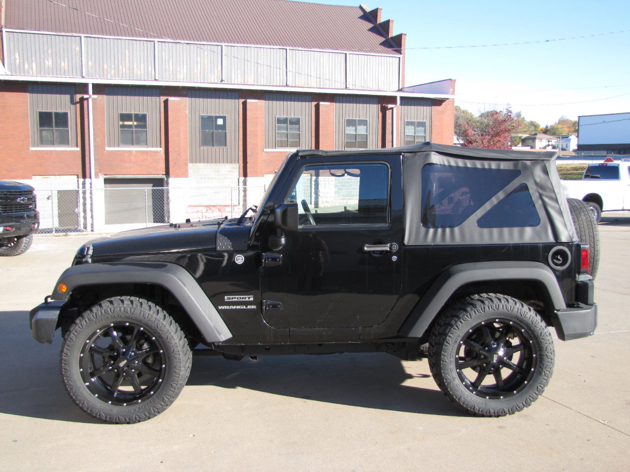 Used 2015 Jeep Wrangler Sport image 2