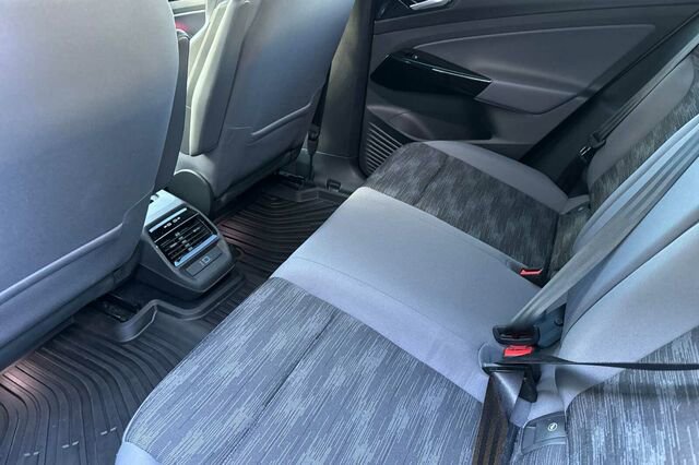 Used 2022 Volkswagen ID.4 Pro image 9