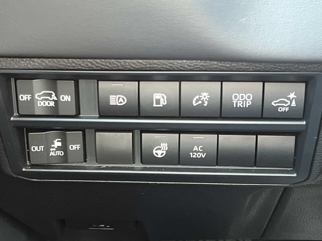 Used 2024 Toyota Sequoia Platinum AWD/4WD image 36