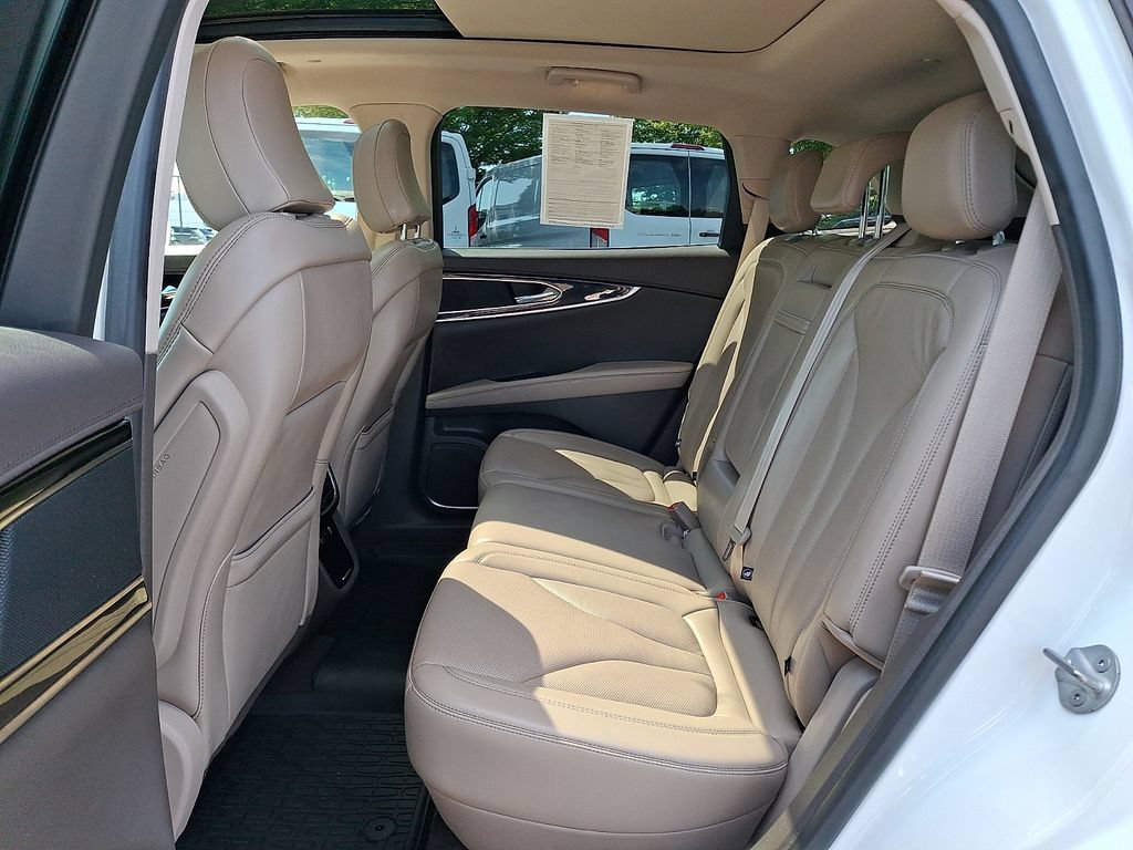 Used 2023 Lincoln Nautilus Reserve AWD/4WD image 13