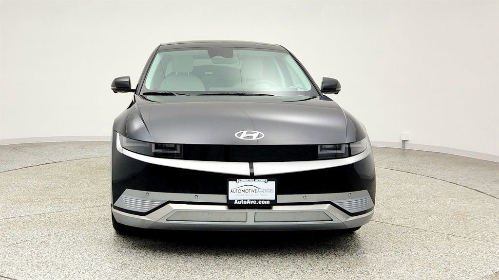 Used 2023 Hyundai Ioniq 5 Limited AWD/4WD image 2