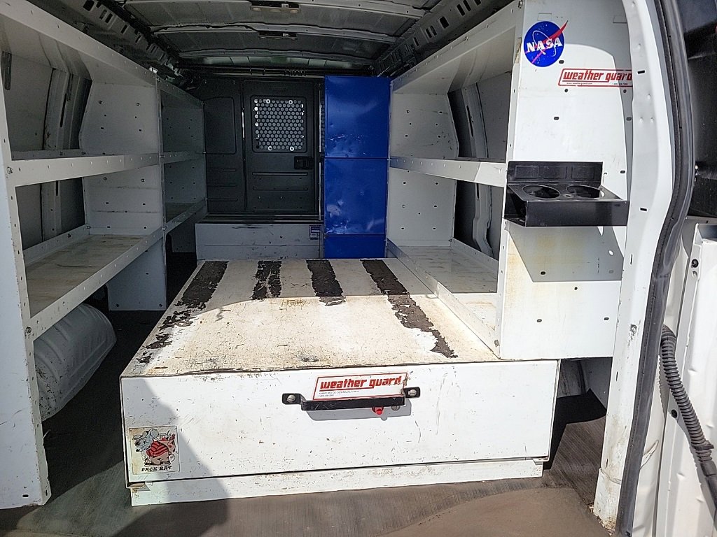 Used 2020 Chevrolet Express 3500 Extended w/ Driver Convenience Package image 4