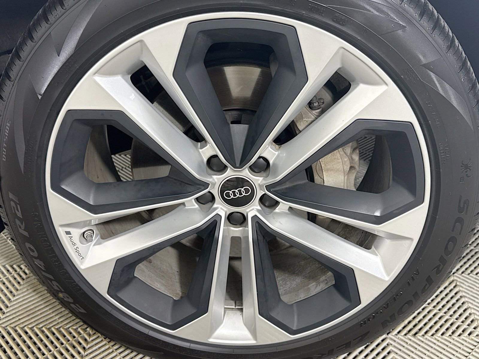 Used 2022 Audi Q7 3.0T Premium Plus image 31