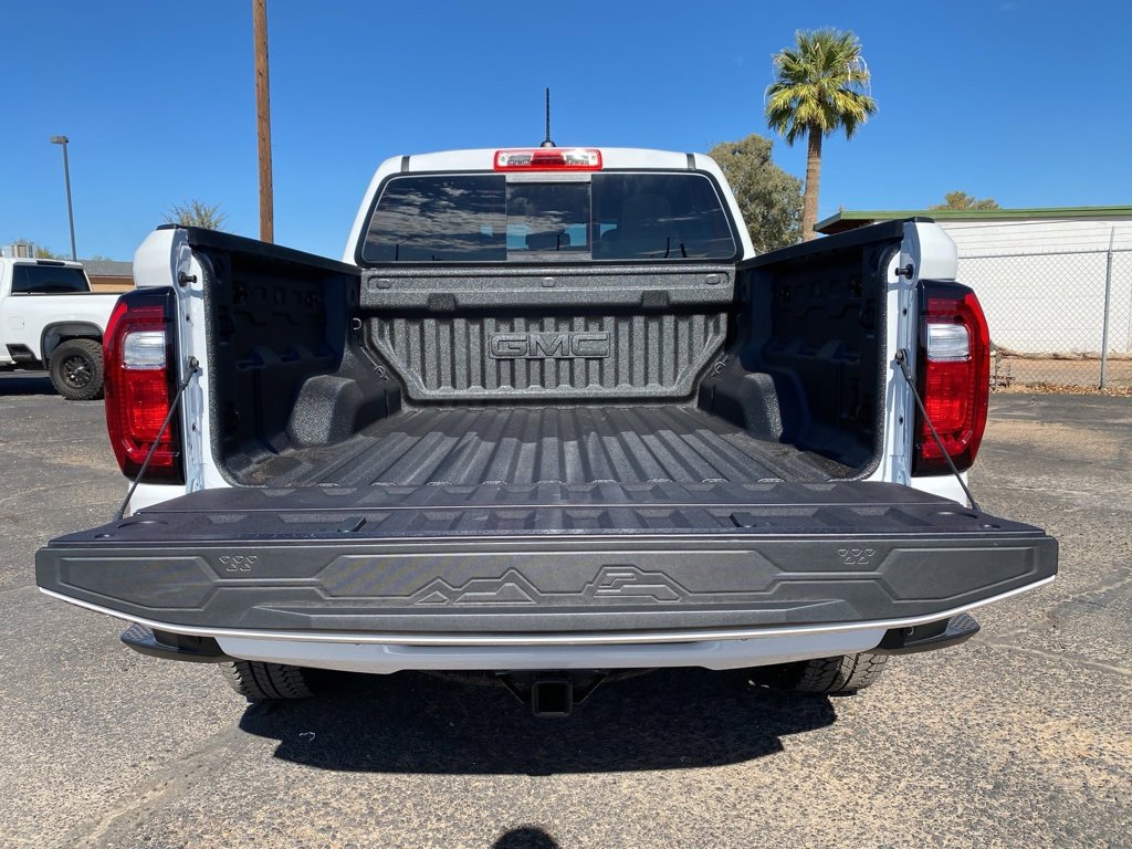 New 2026 GMC Canyon Denali image 9