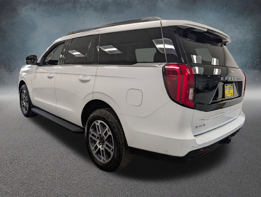 Used 2025 Ford Expedition Active AWD/4WD image 6