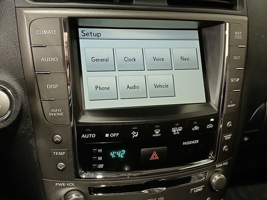 Used 2010 Lexus IS 250C RWD image 22