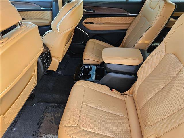 Used 2023 Jeep Grand Cherokee L Summit w/ MOPAR Finishing Package image 19