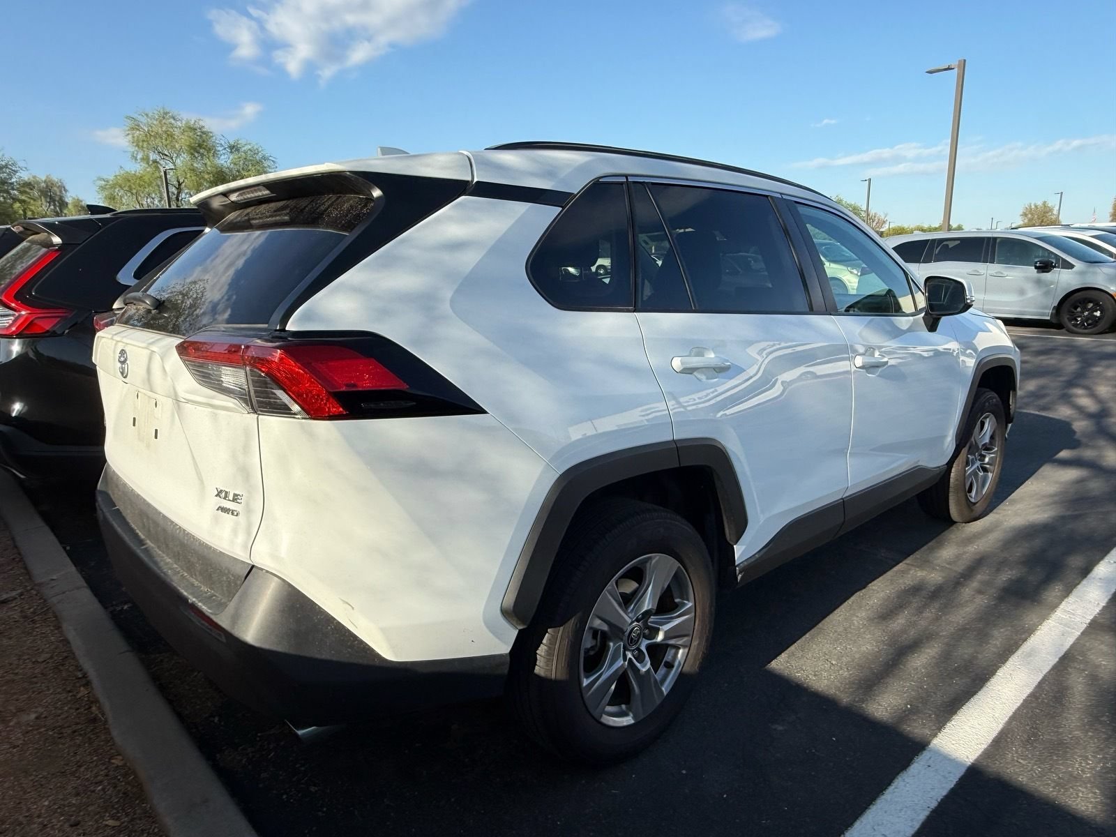 Used 2025 Toyota RAV4 XLE AWD/4WD image 4