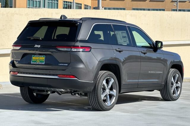 New 2026 Jeep Grand Cherokee Limited AWD/4WD image 4