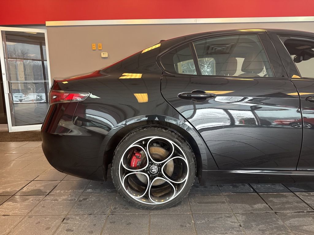 Used 2024 Alfa Romeo Giulia Ti w/ Active Assist Plus Package image 5