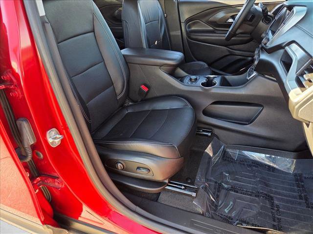 Used 2023 GMC Terrain SLT w/ Infotainment Package II image 19