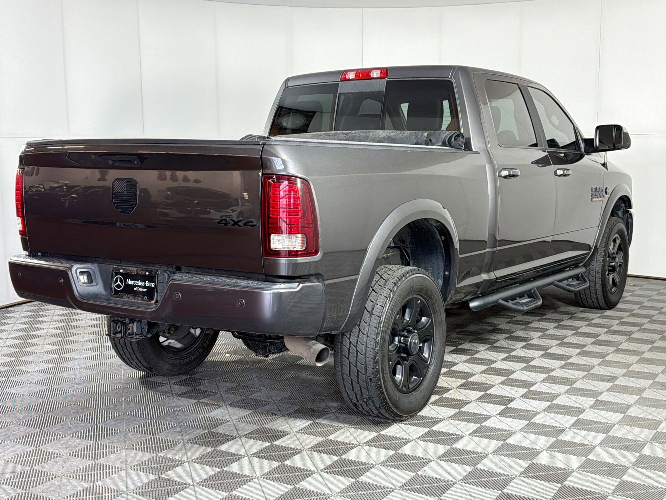 Used 2018 RAM 2500 Laramie w/ Sport Appearance Group AWD/4WD image 9