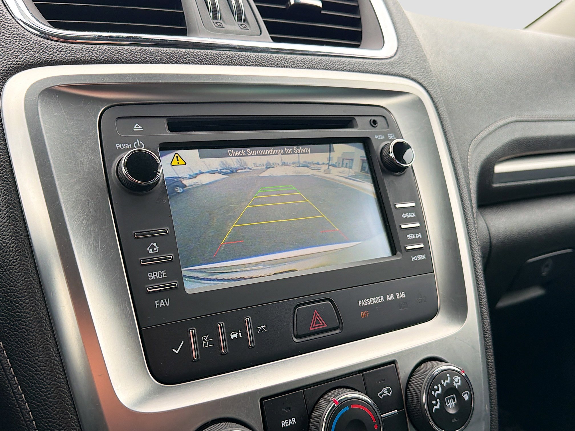 Used 2014 GMC Acadia SLE image 17