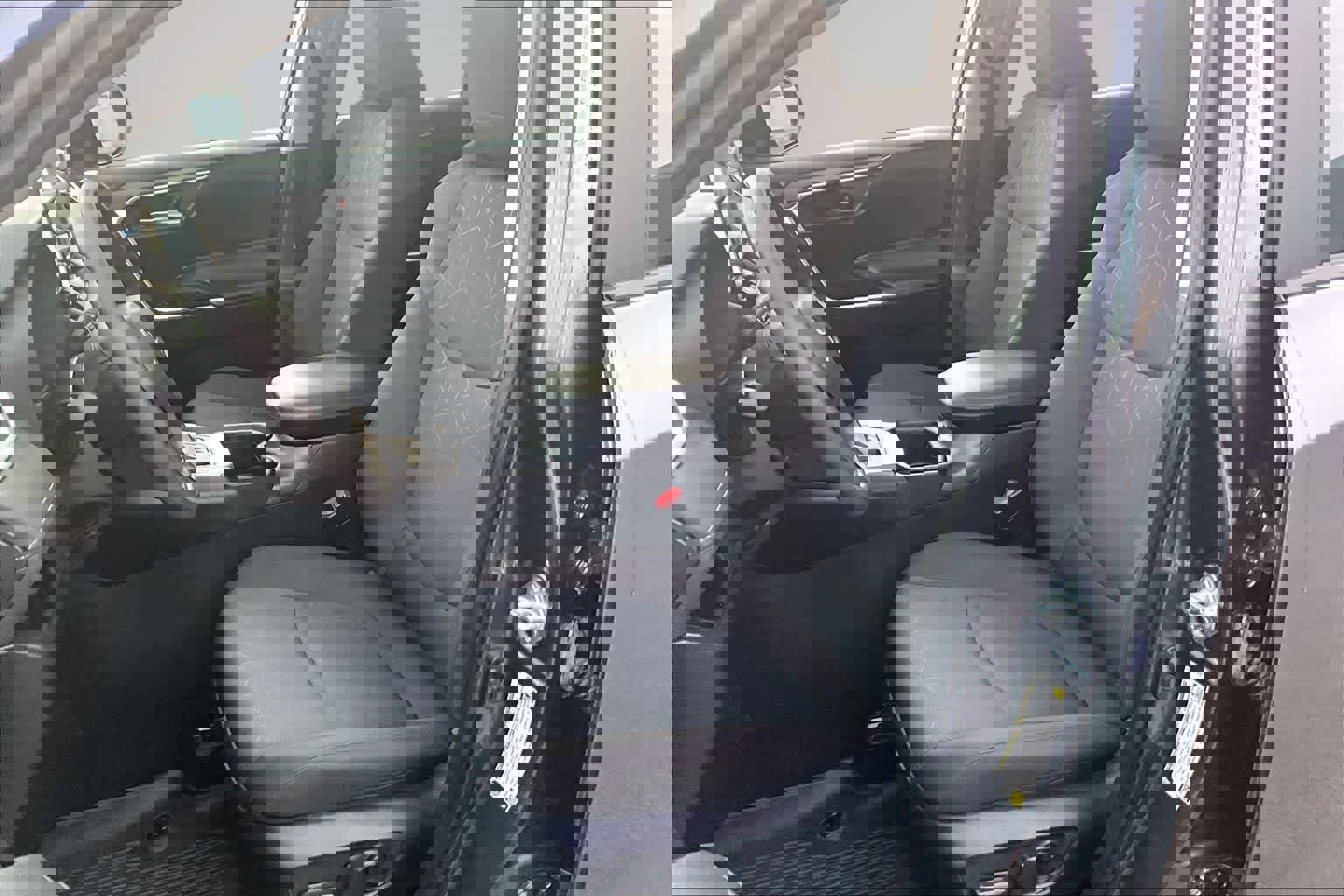 Used 2024 Toyota RAV4 XLE w/ Convenience Package image 11