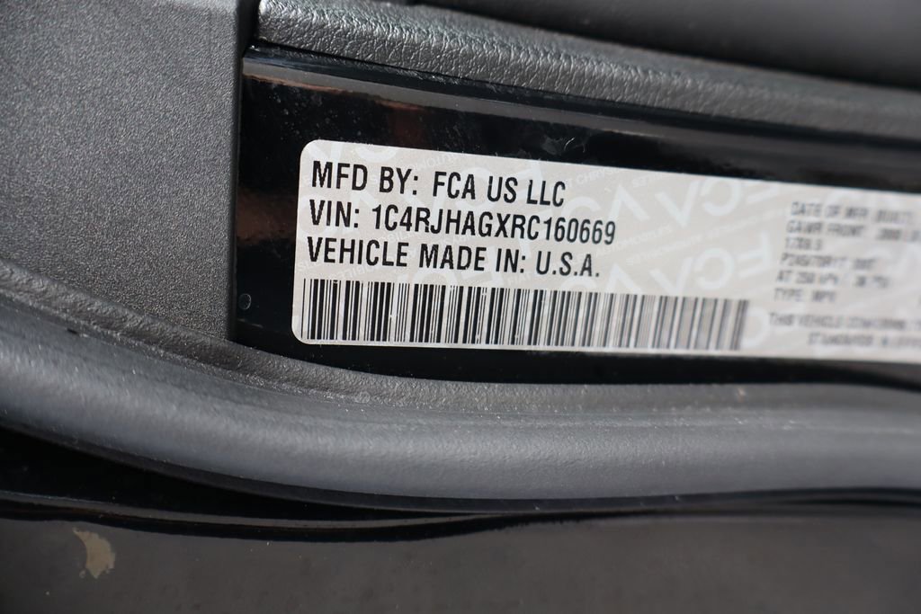 Used 2024 Jeep Grand Cherokee Laredo w/ Luxury Tech Group I AWD/4WD image 44
