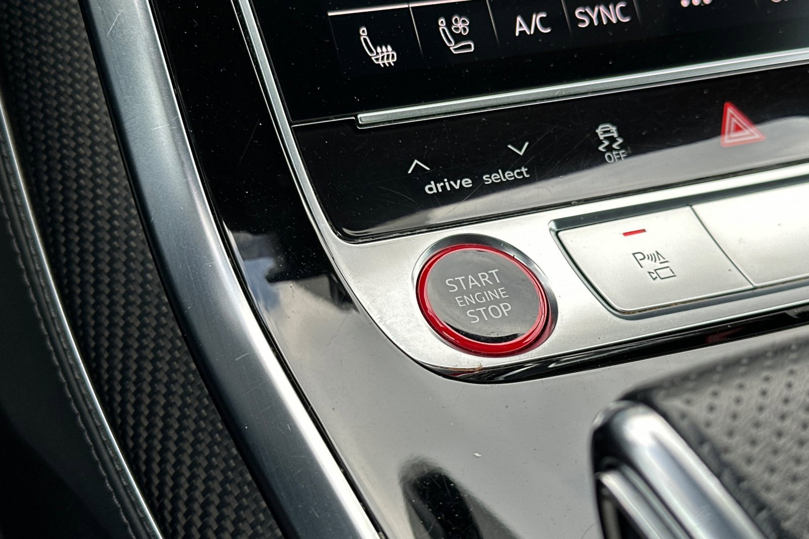 Used 2023 Audi RS Q8 image 26