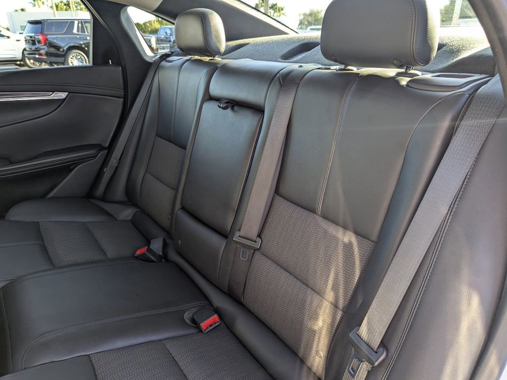 Used 2018 Chevrolet Impala LT image 13