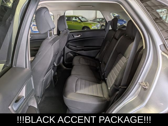 Used 2024 Ford Edge SE w/ Black Appearance Package image 16