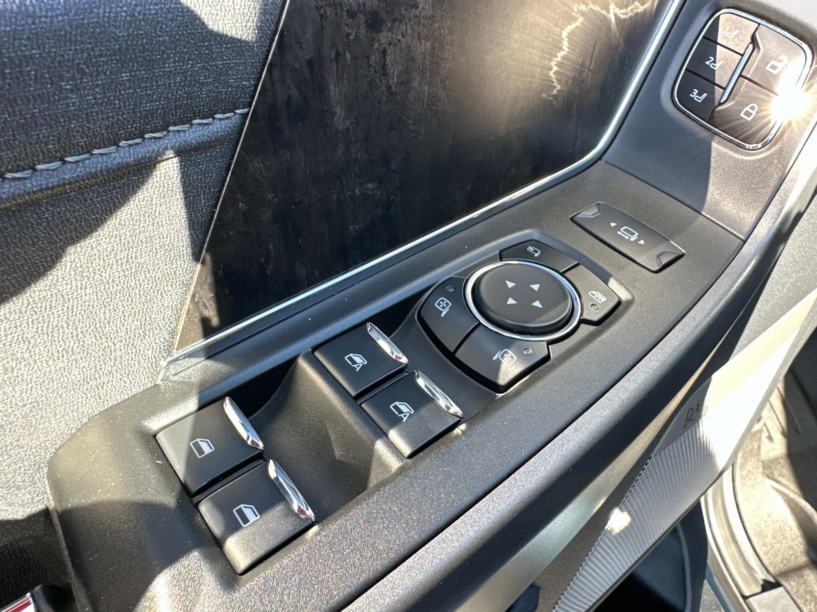 Used 2023 Ford F450 Lariat w/ Lariat Ultimate Package image 21