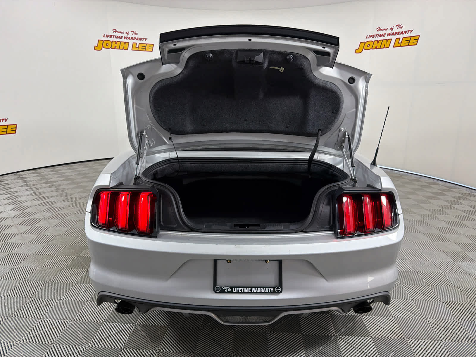 Used 2016 Ford Mustang Premium w/ Ecoboost Performance Package RWD image 5