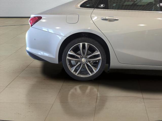 Used 2021 Chevrolet Malibu Premier FWD image 32