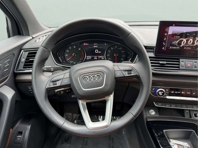 Certified 2023 Audi Q5 2.0T Premium w/ Convenience Package AWD/4WD image 11