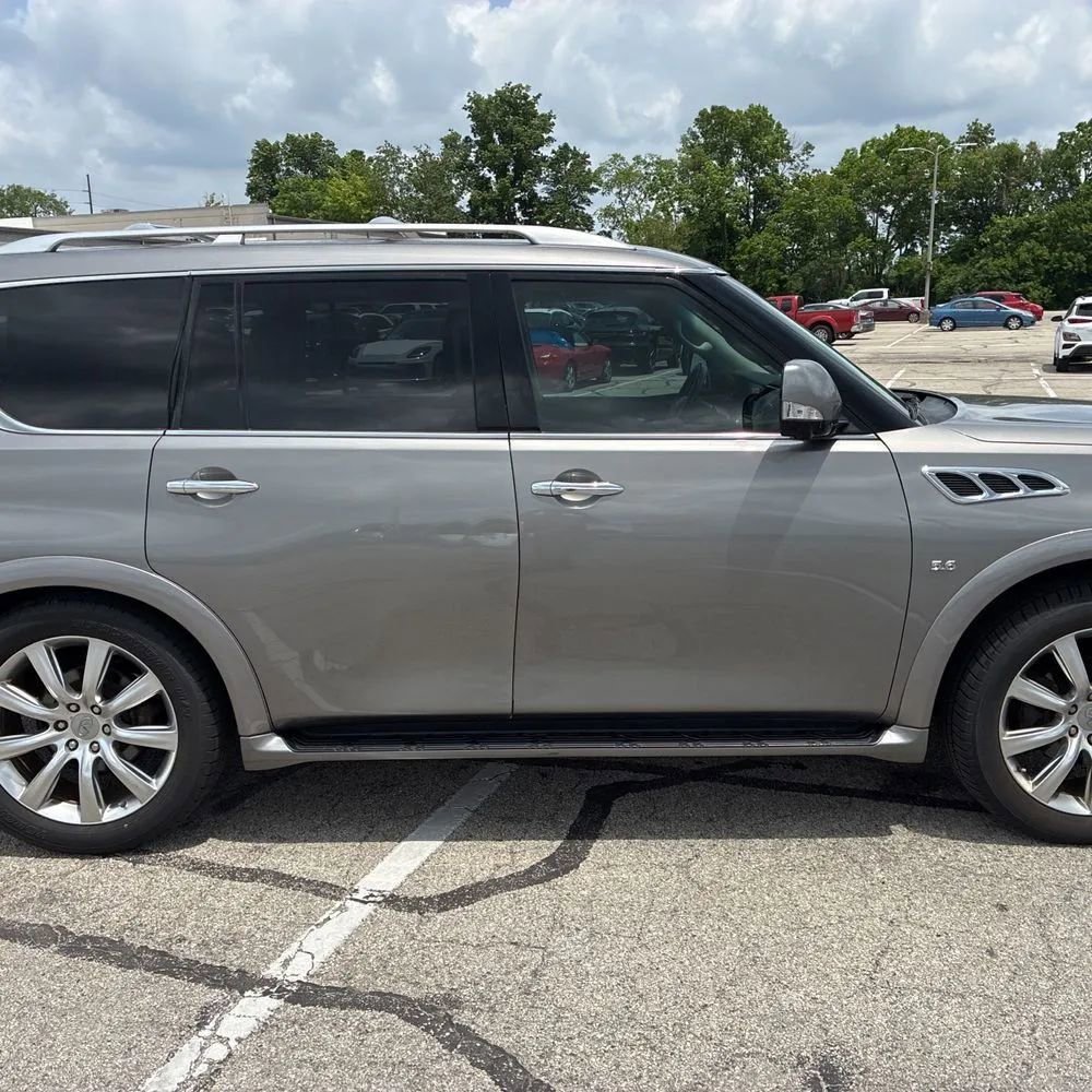 Used 2014 INFINITI QX80 4WD w/ Theater Package image 10