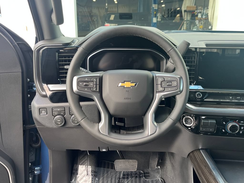 New 2026 Chevrolet Silverado 3500 LT AWD/4WD image 13