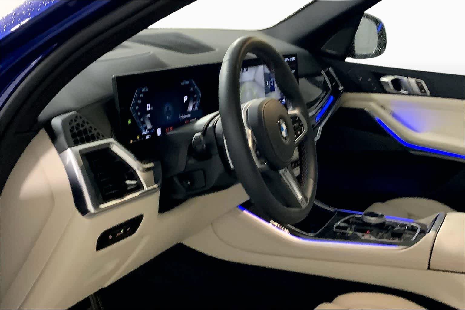 Certified 2026 BMW X5 M60i AWD/4WD image 7