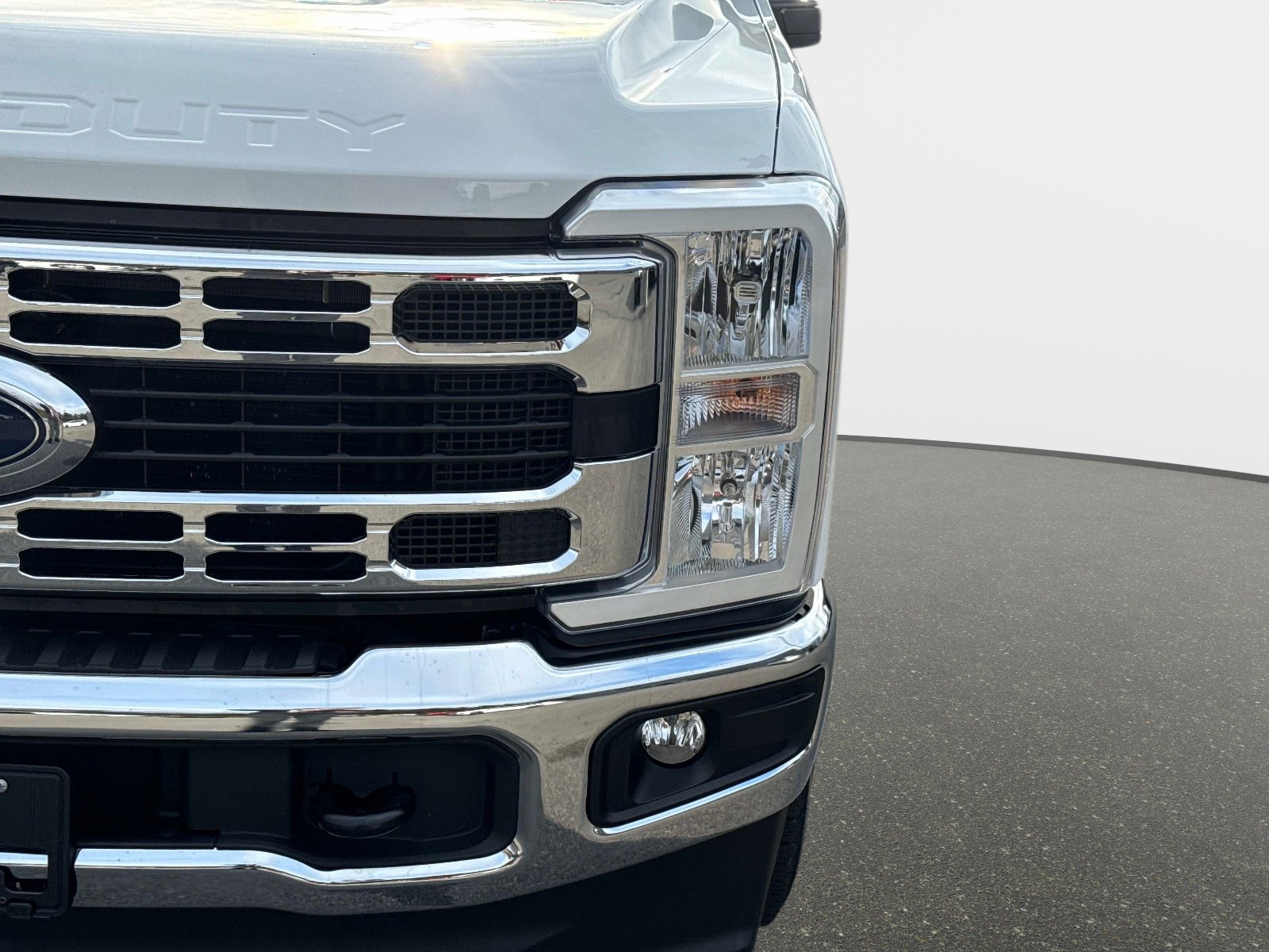 Used 2025 Ford F250 XLT image 10