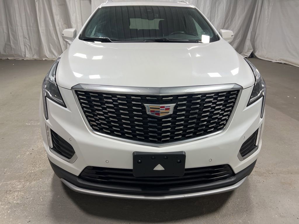 Used 2024 Cadillac XT5 Premium Luxury image 2