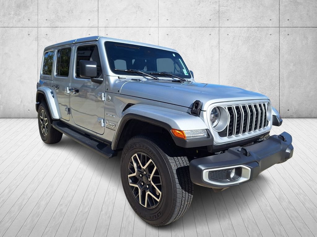 Used 2024 Jeep Wrangler Sahara image 7