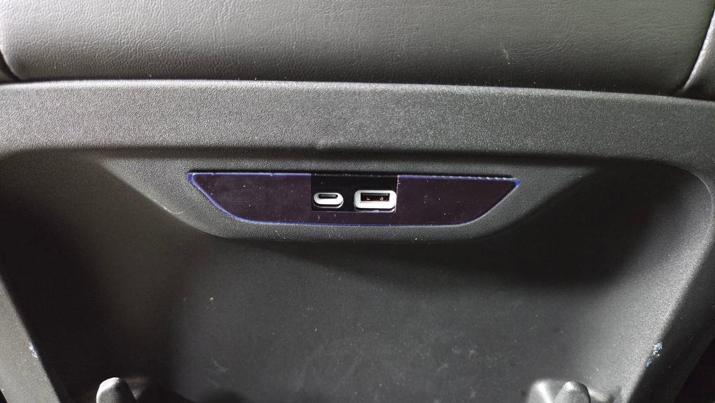 Used 2024 Chrysler Pacifica Touring-L FWD image 28