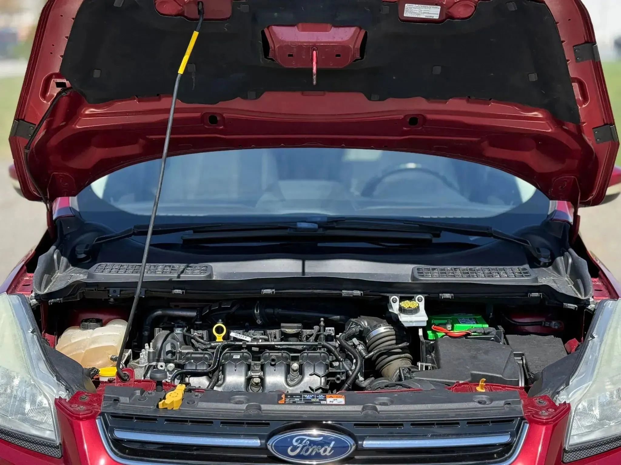 Used 2015 Ford Escape Titanium image 29