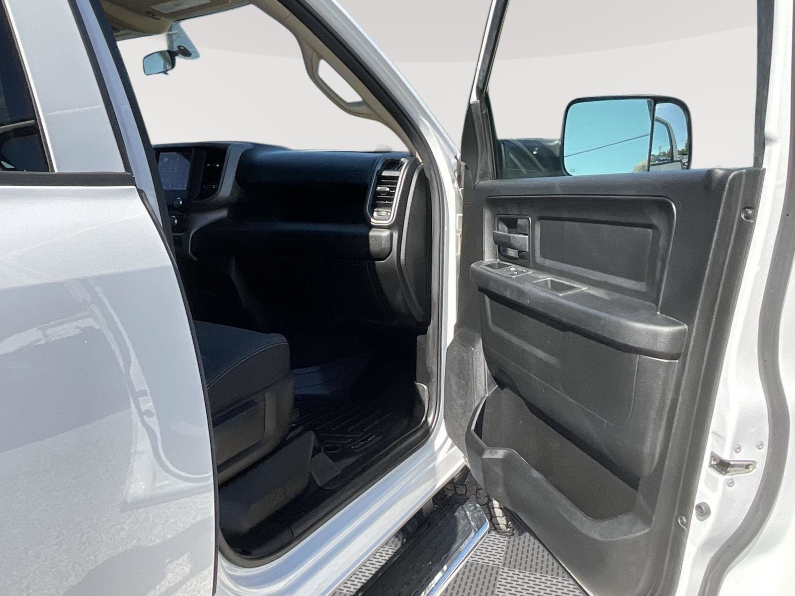 Used 2020 RAM 2500 Tradesman AWD/4WD image 14