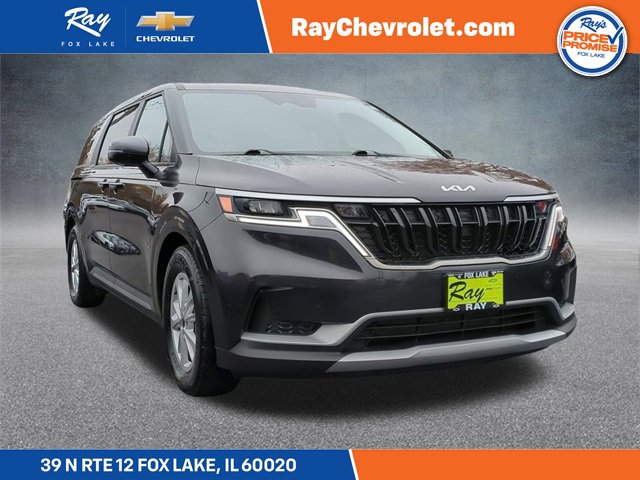 Used 2024 Kia Carnival LX image 1