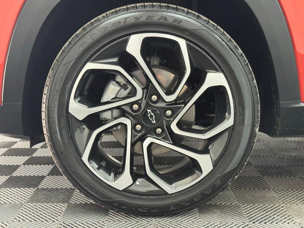Used 2024 Chevrolet Trax RS w/ Driver Confidence Package image 14