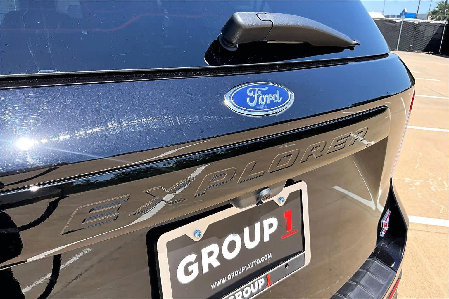 Used 2020 Ford Explorer ST w/ Premium Technology Package AWD/4WD image 31