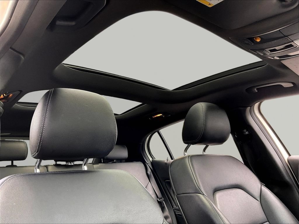 Used 2018 Mercedes-Benz GLA 250 image 21