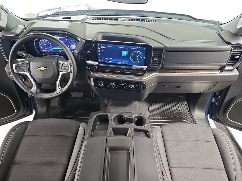 Certified 2024 Chevrolet Silverado 1500 LT AWD/4WD image 11