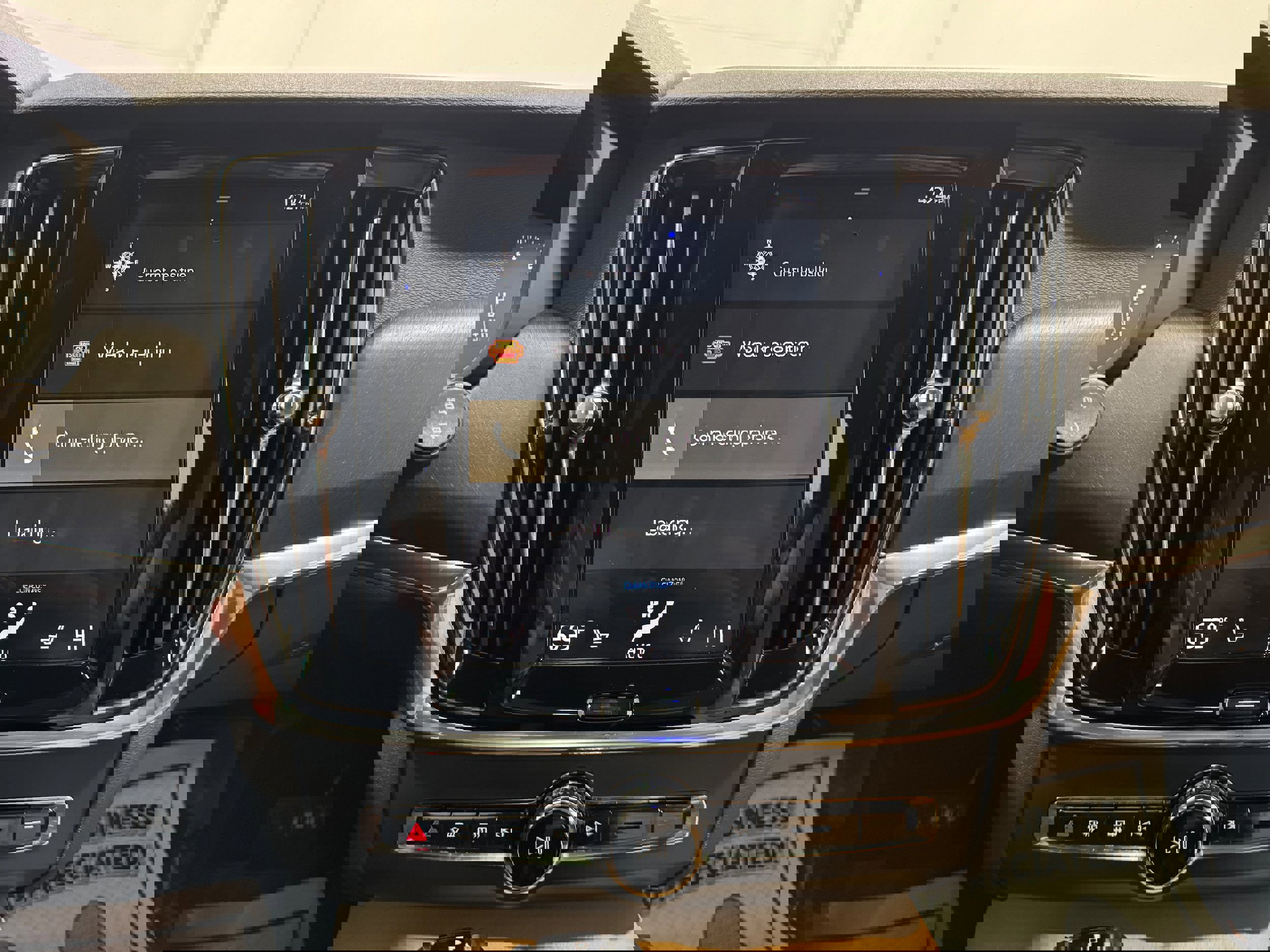 Used 2018 Volvo V90 T6 Cross Country w/ Convenience Package image 10