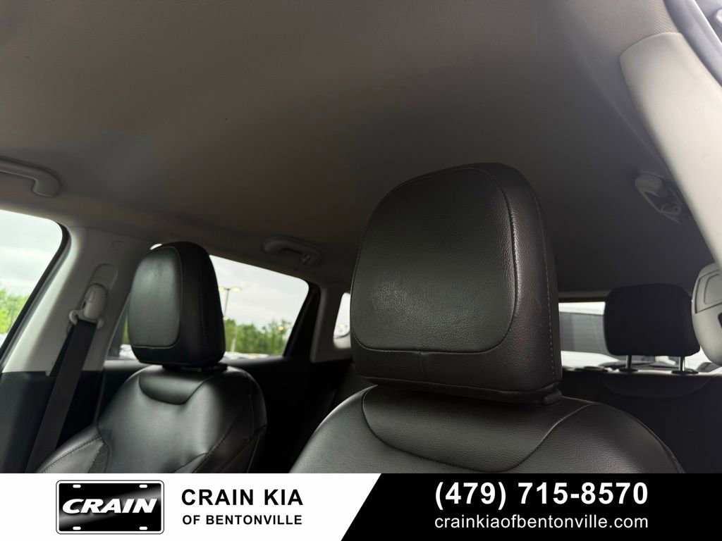 Used 2018 Jeep Compass Latitude w/ Popular Equipment Group image 24