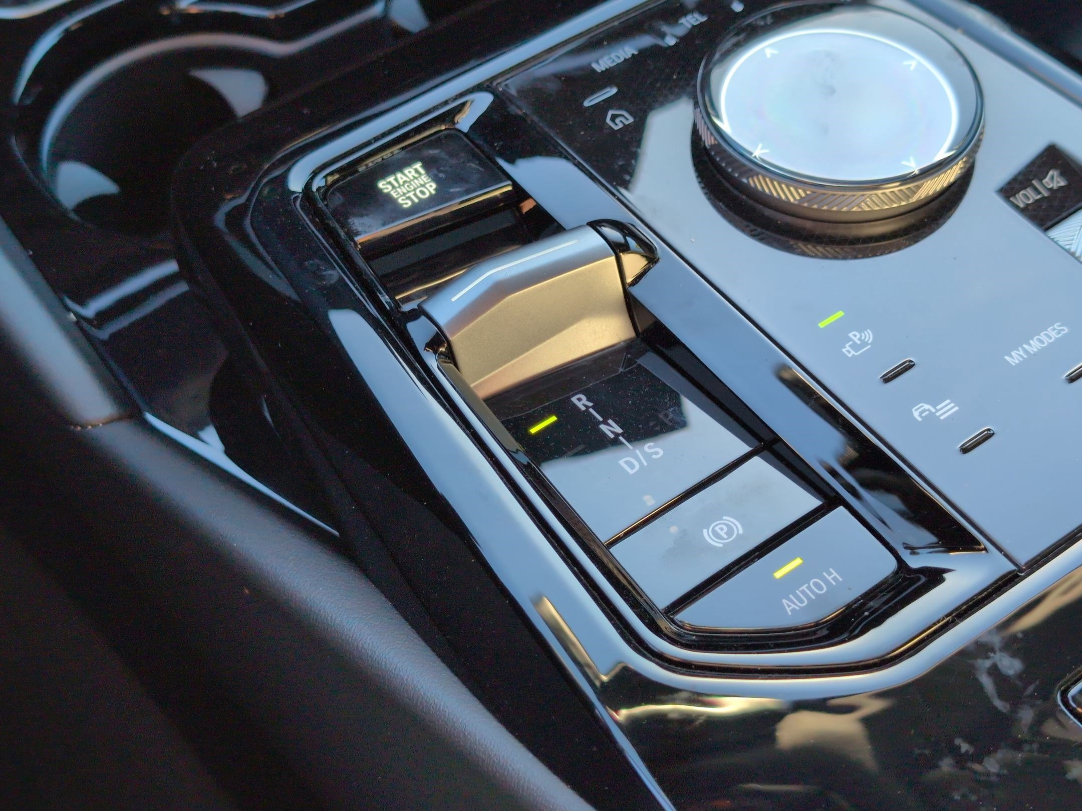 Used 2024 BMW 530i w/ M Sport Package image 26