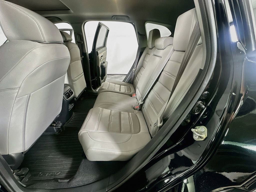 Used 2020 Honda CR-V Touring image 14