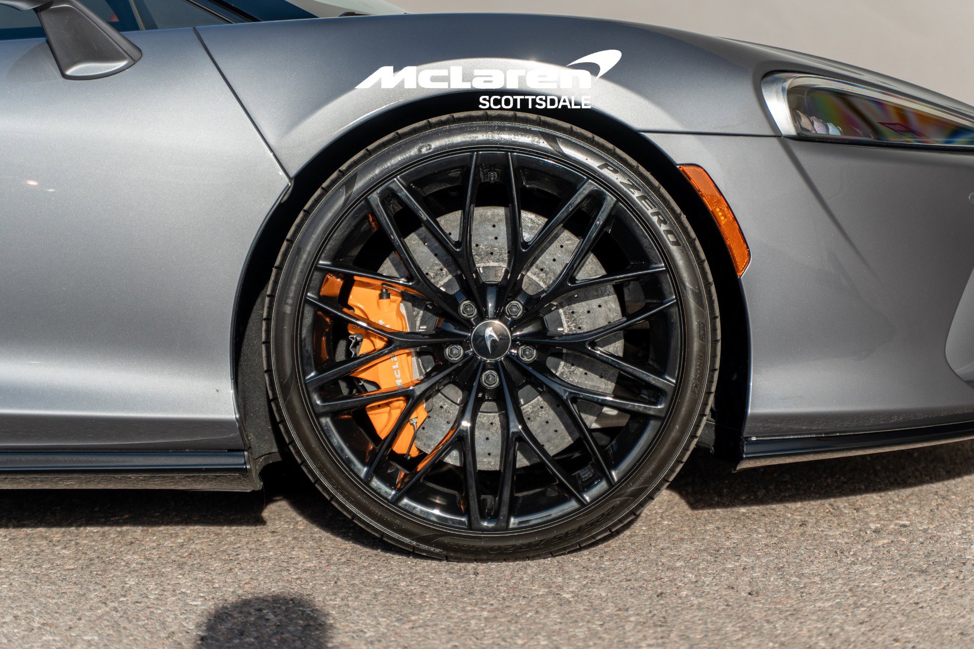 Used 2023 McLaren GT image 22