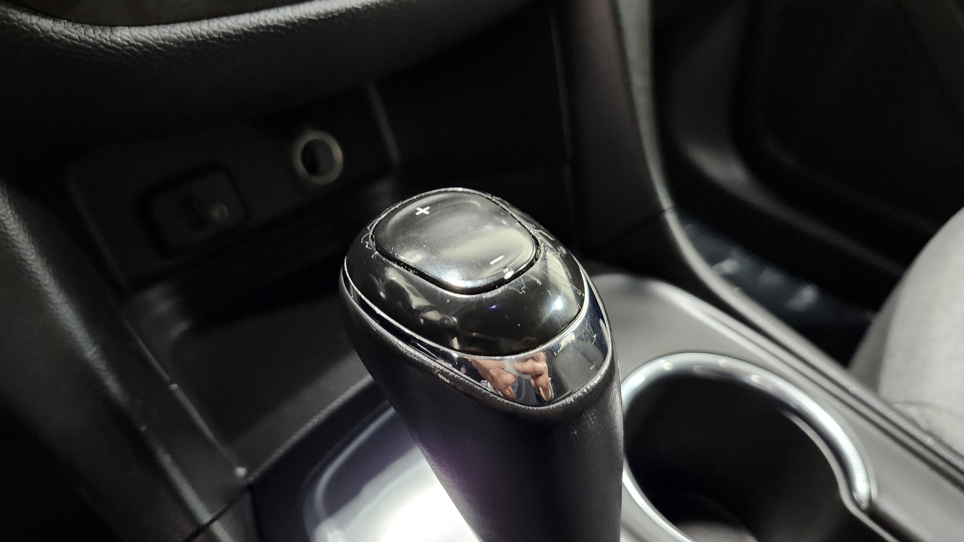 Used 2018 Chevrolet Equinox LT image 9