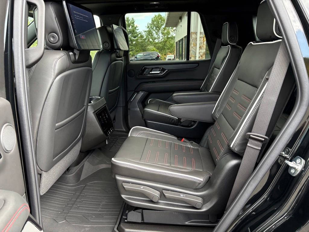 New 2025 GMC Yukon AT4 Ultimate w/ LPO, Floor Liner Package image 9