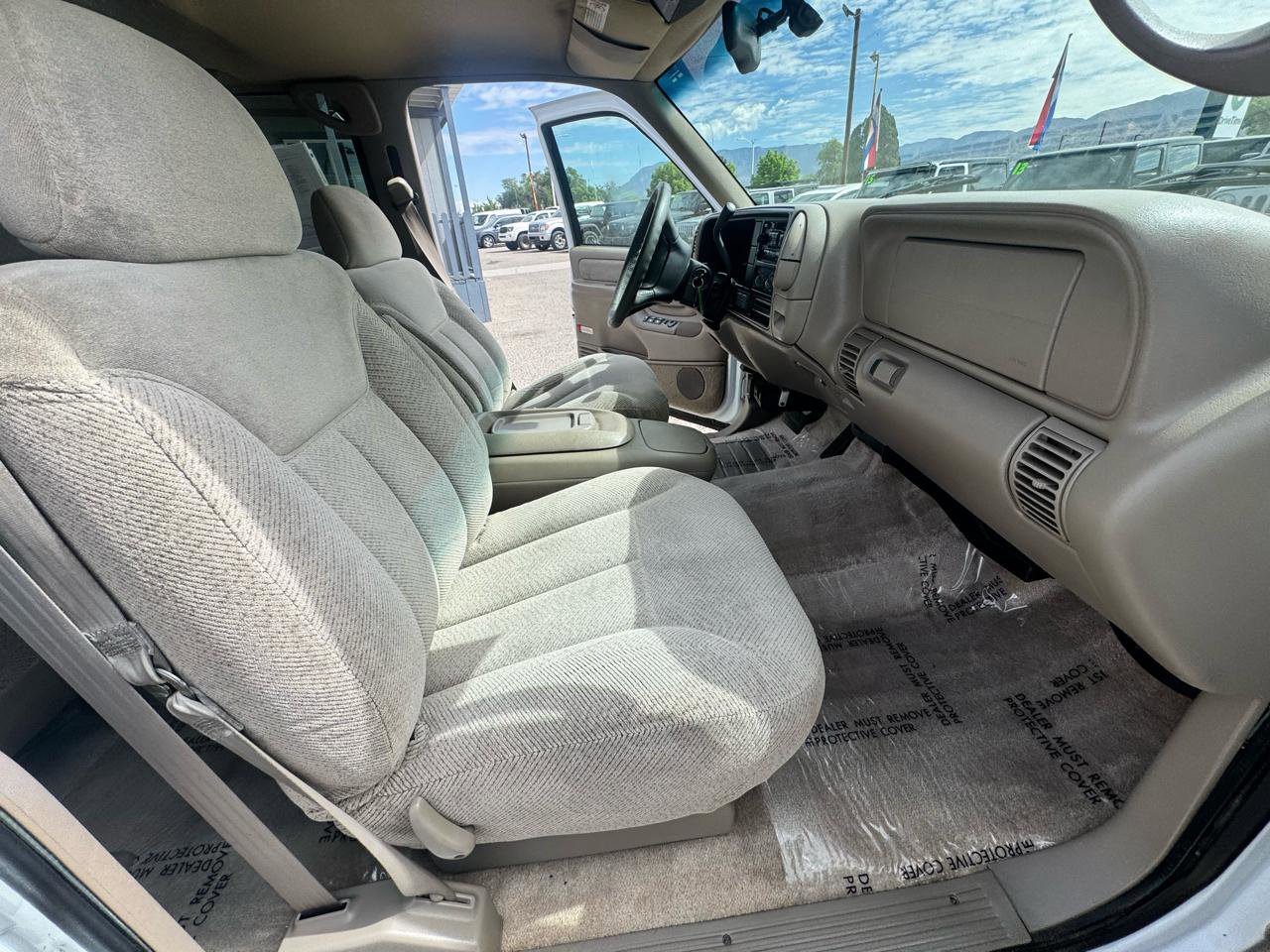 Used 1999 GMC Yukon 4WD 4-Door image 23