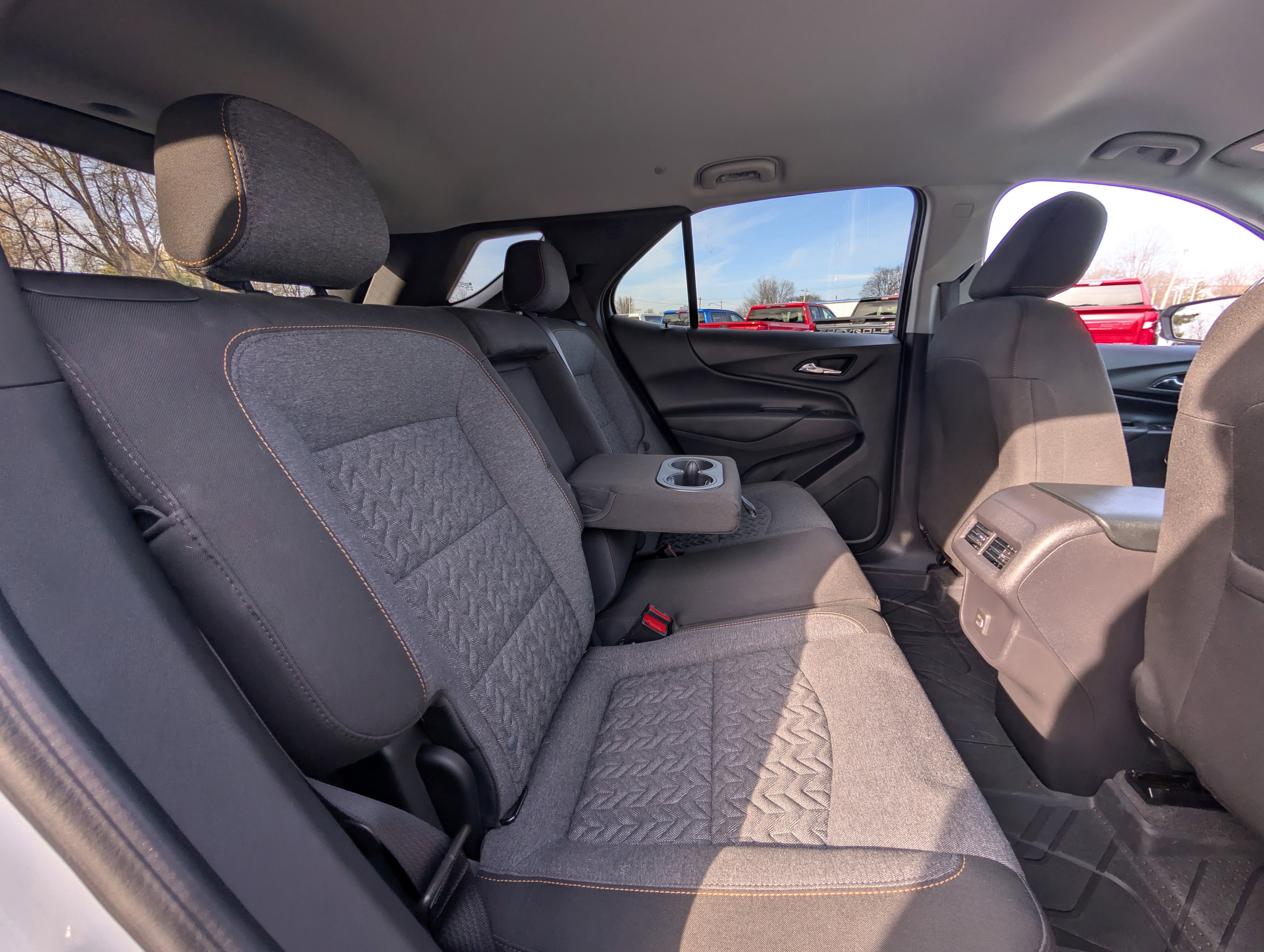Used 2024 Chevrolet Equinox LT w/ LPO, Floor Liner Package image 39